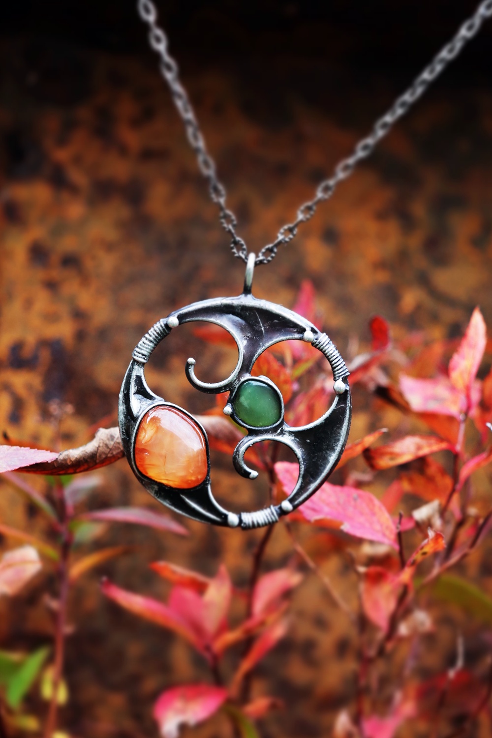 cínovaný náhrdelník s karneolem