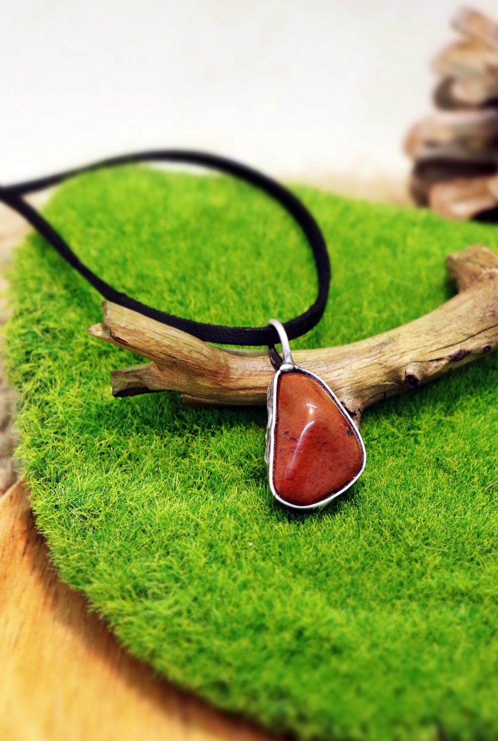 jaspis přívěsek pro muže