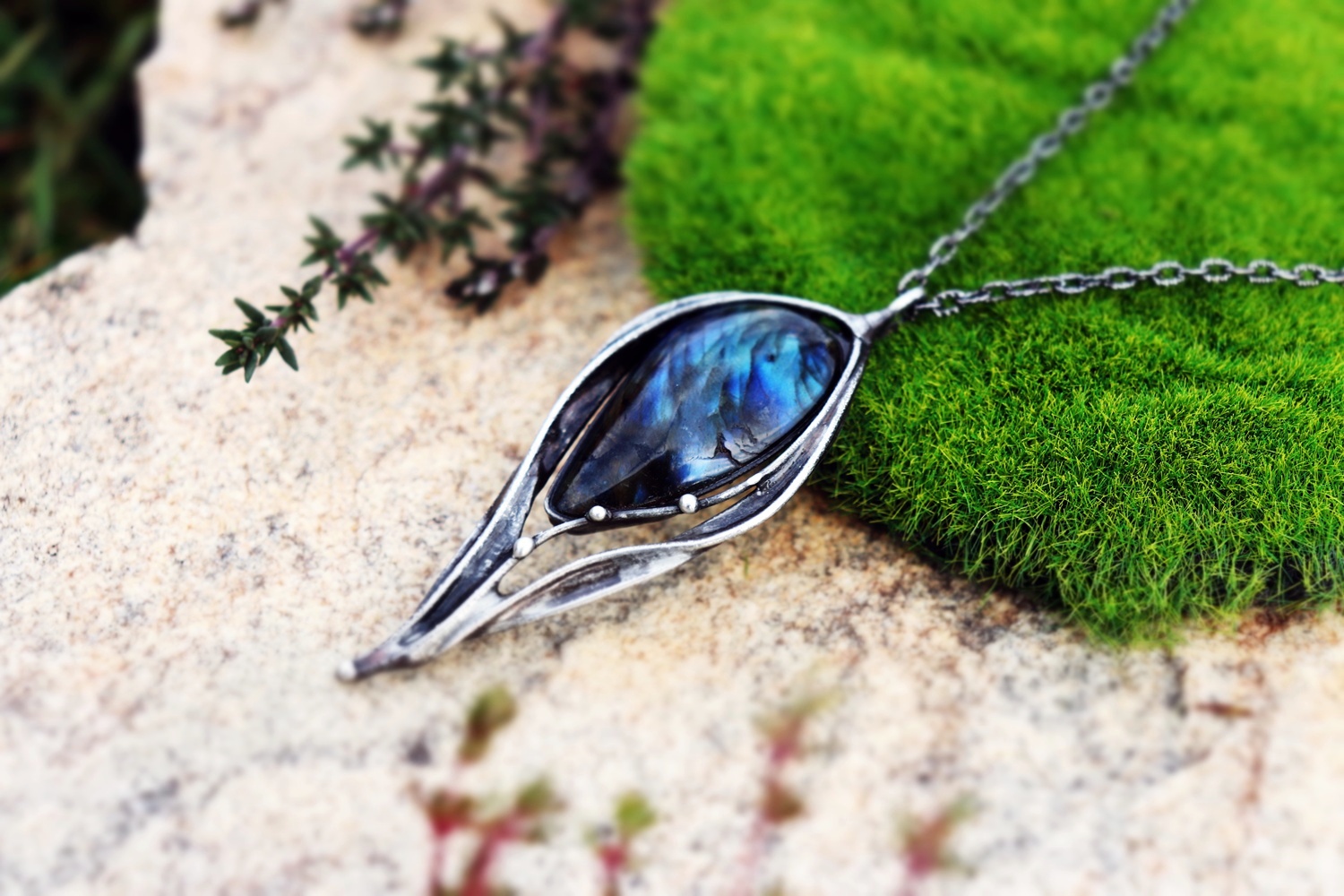 ochranný amulet labradorit