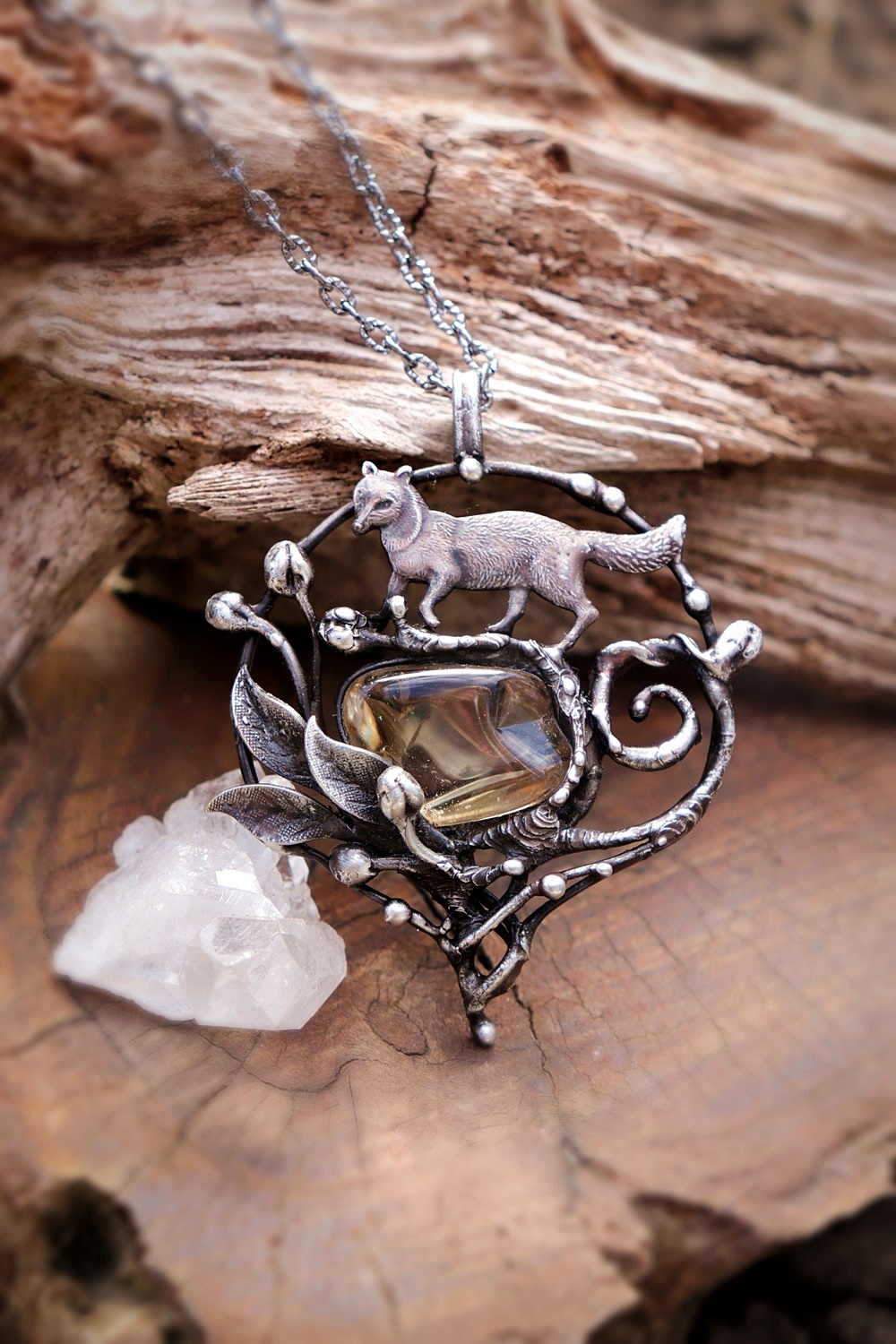 cínovaný náhrdelník liška